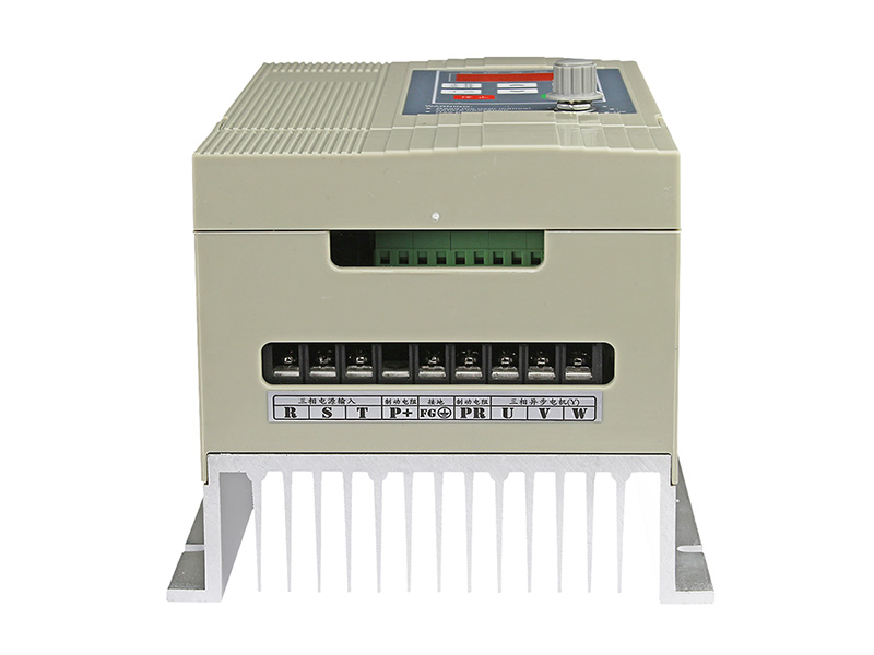 4000H通用變頻器，變頻器三相380V，變頻器廠家，電機(jī)變頻器